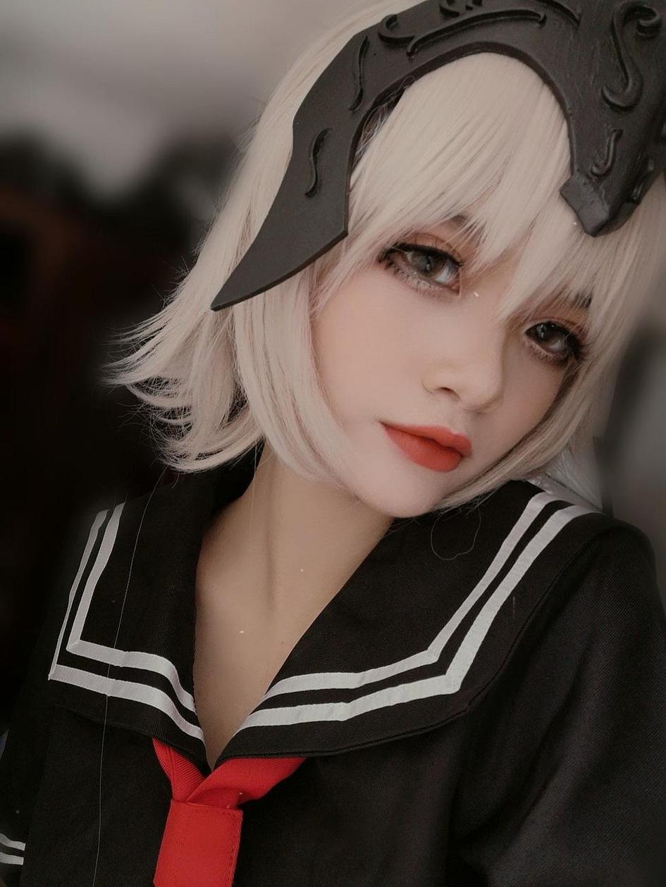 风靡图包更新：azami《蒂法》cos作品