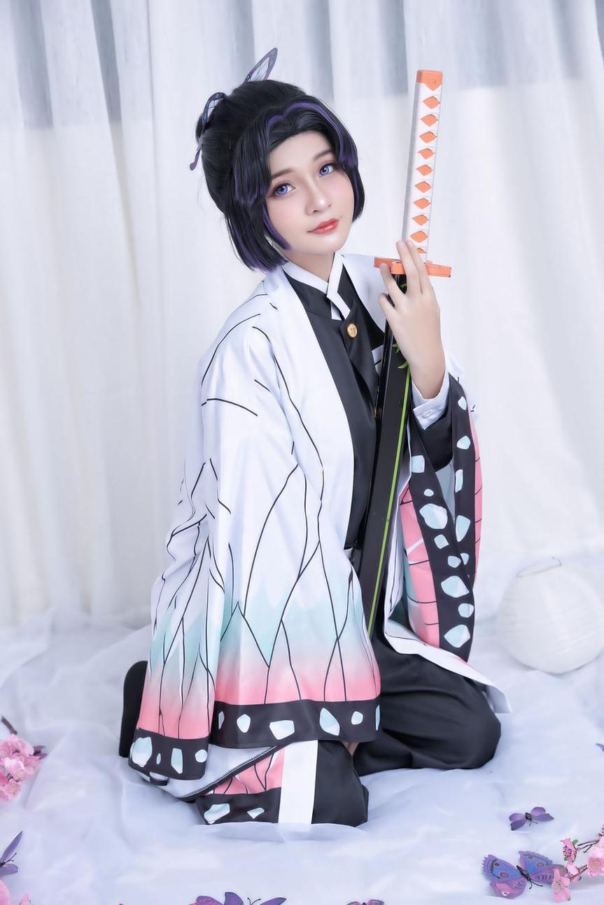 初音未来话题：Azami甘露寺蜜璃cos定制系列开售
