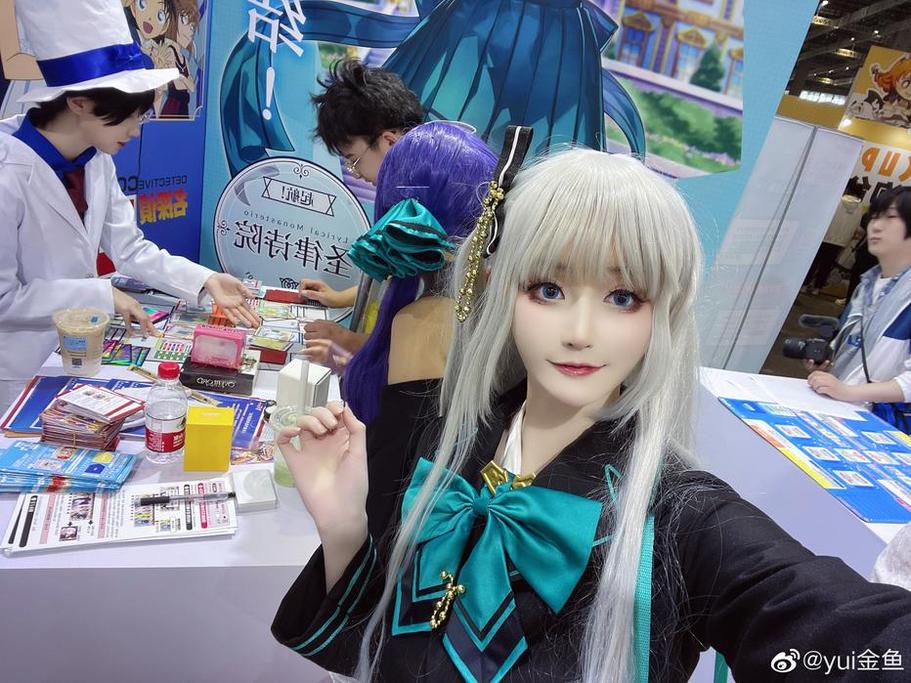 超高颜值的Yui金鱼男朋友cos精选，快点更新