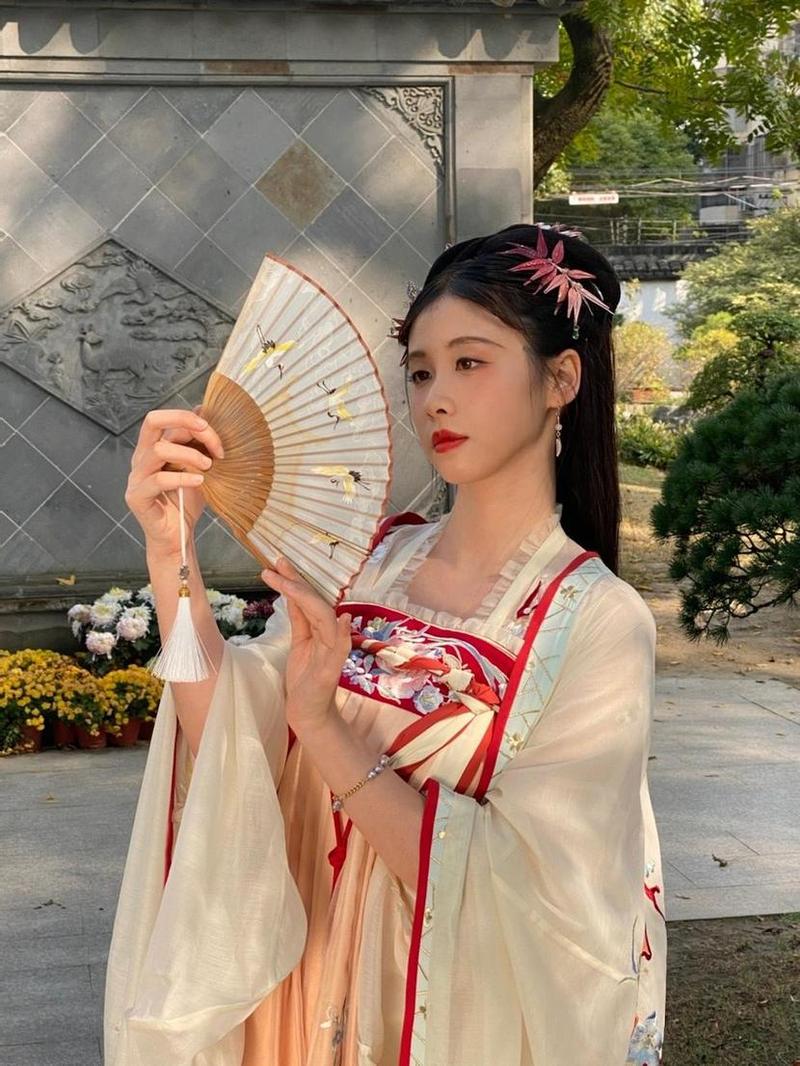 一只小仙若哪个大学的图包：燃烧吧！我的青春