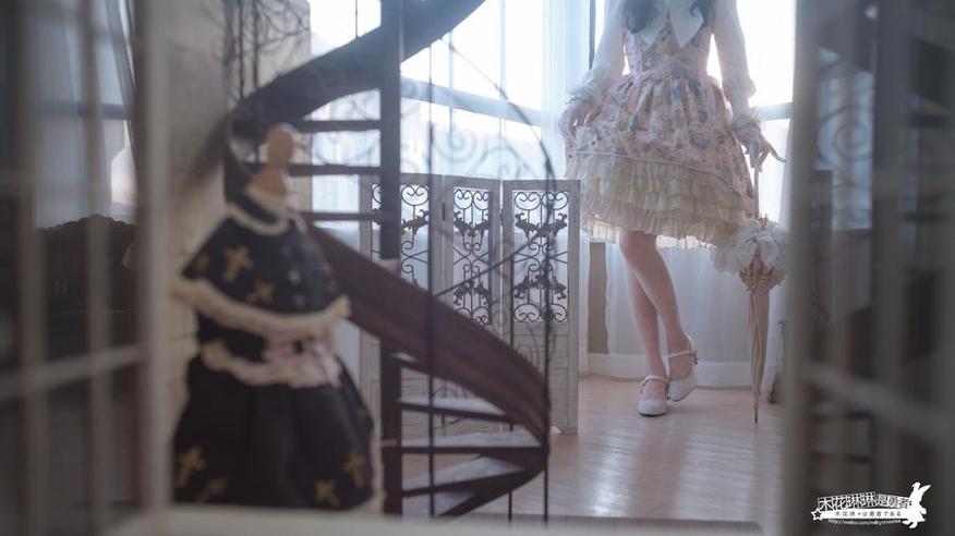 完美定制Cosplay：木花琳琳是勇者独角兽造型解析