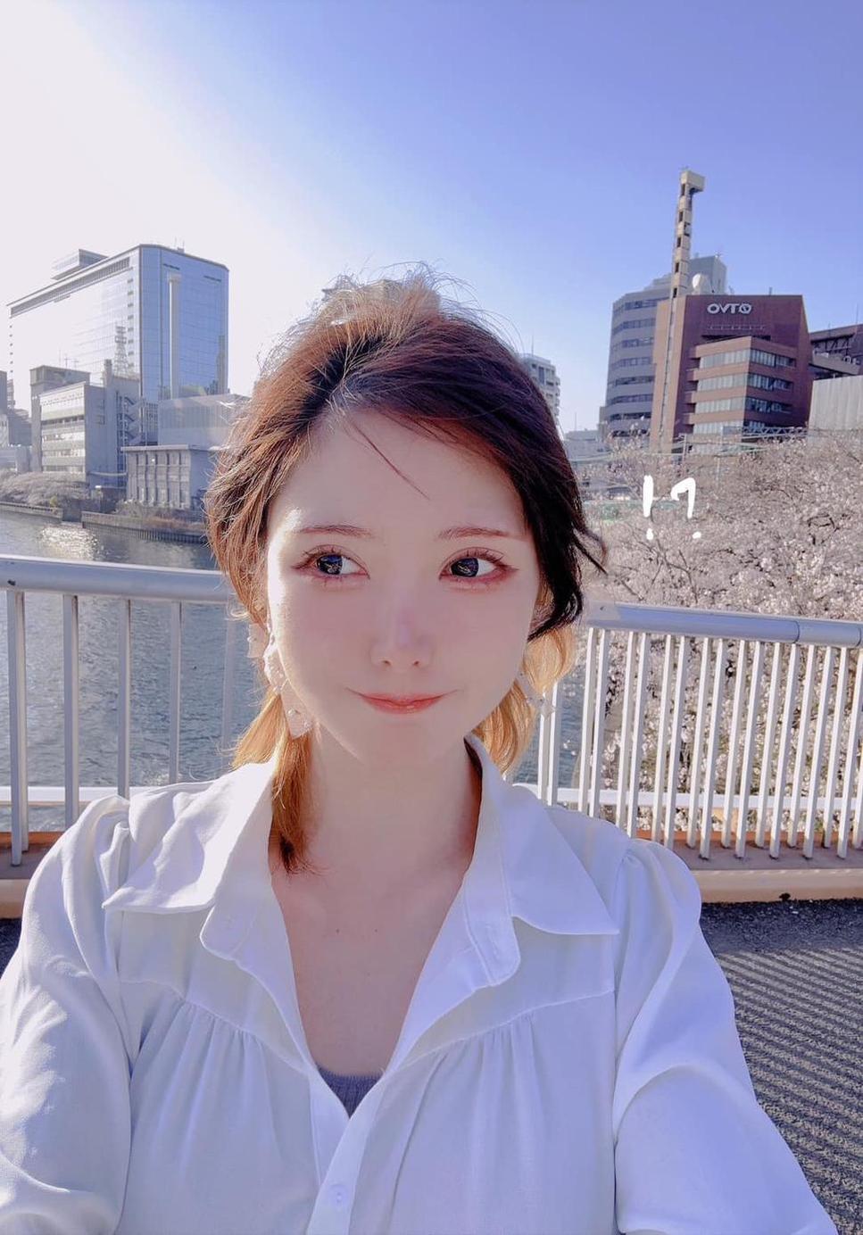 梦梦mon火辣演出：cosplay圈的新星，每日不断更新的作品