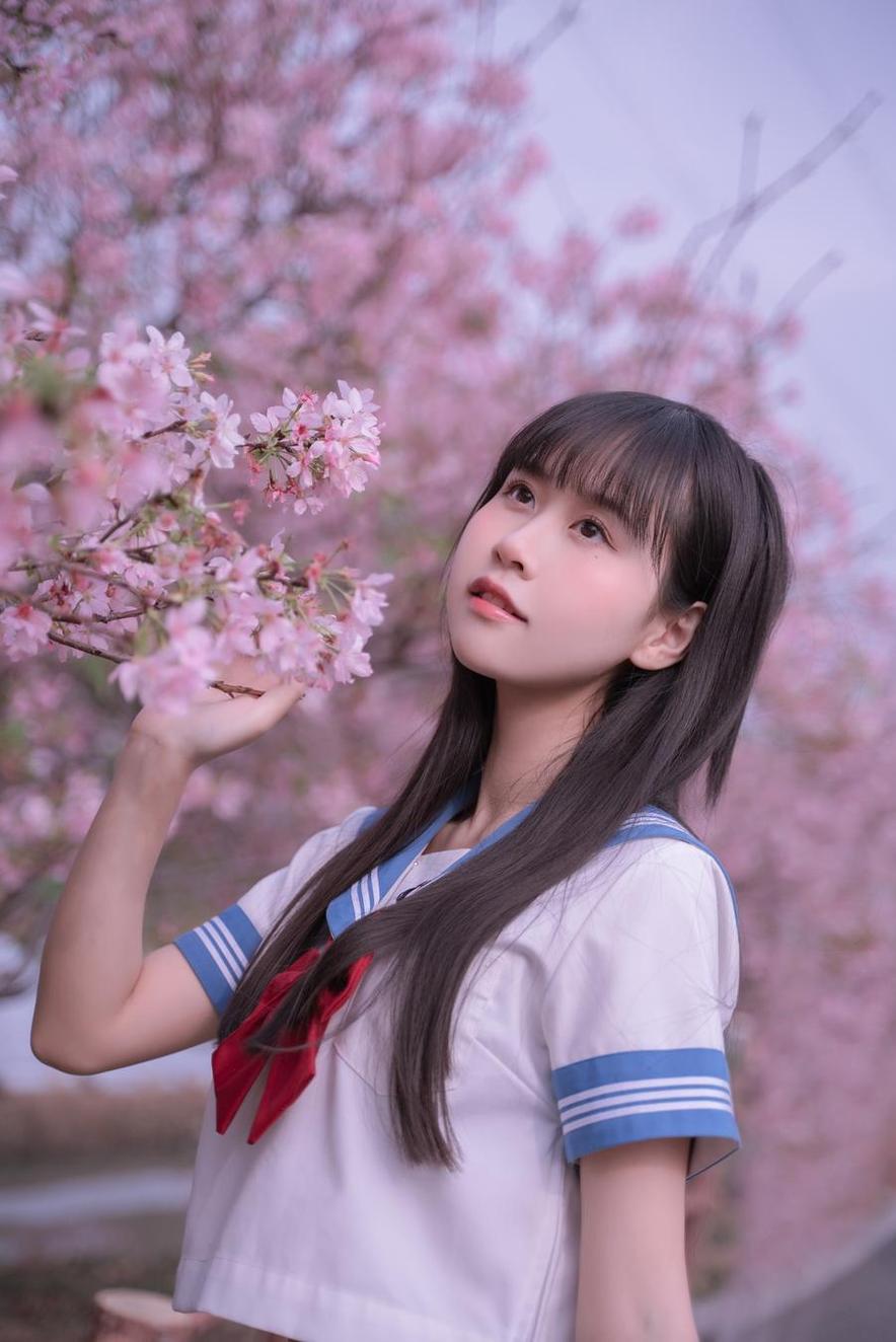这才是真正的cos！萌芽儿o0资源透明女仆自拍cos作品完整合集
