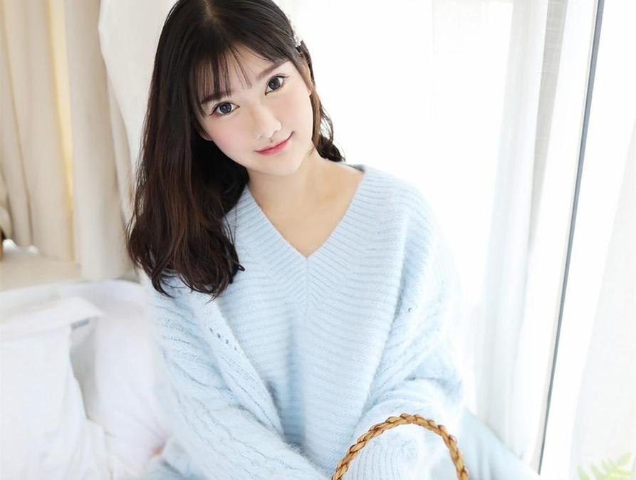 每日更新露露小喵cosplay作品，不容错过。