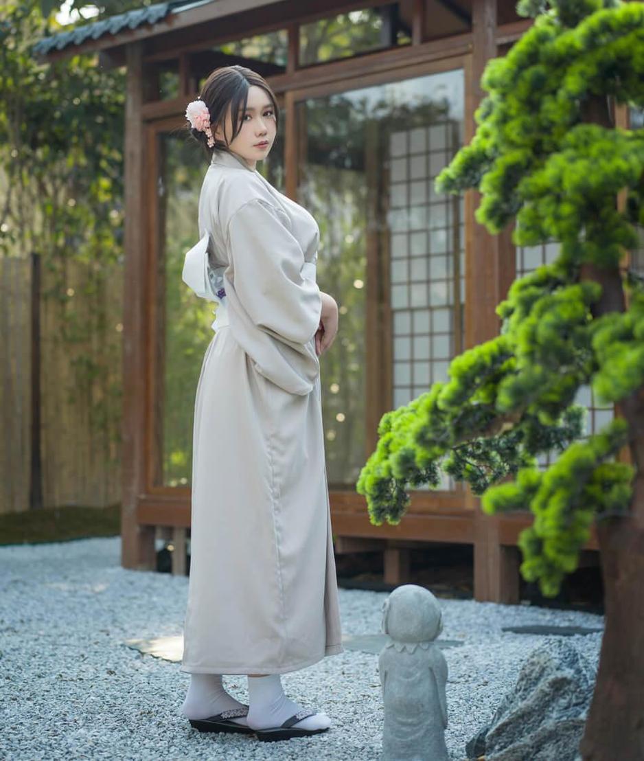 魅力不减的麻花麻花酱cosplay照片更新